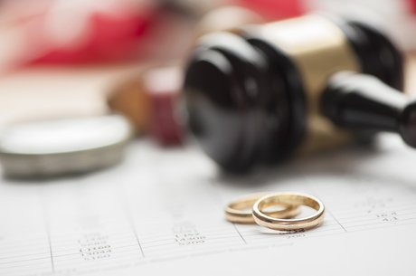 Divorce attorney in Fairmont, Clarksburg, Morgantown and surrounding areas of West Virginia.